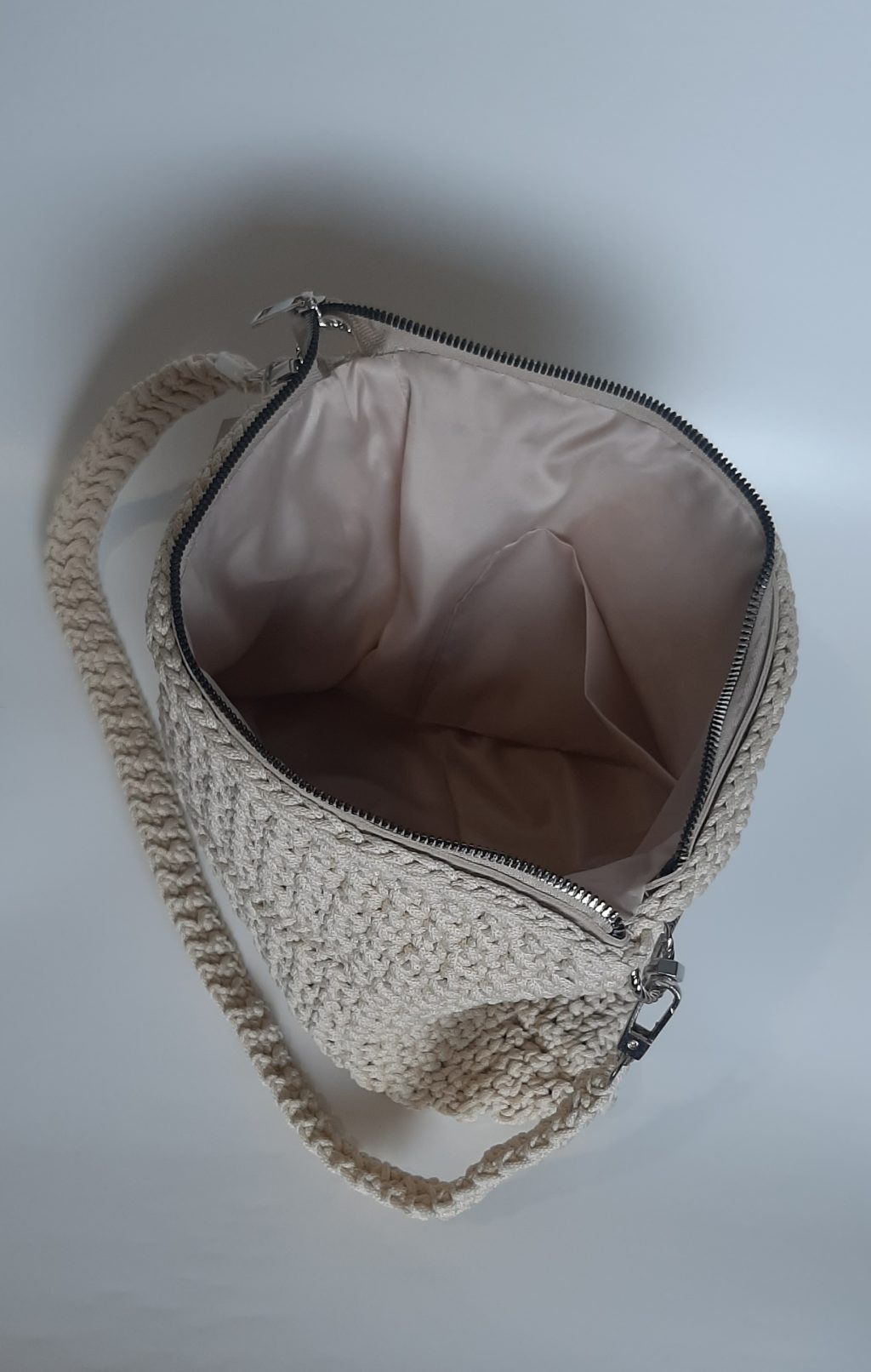 Сумка кросс-боди молочная