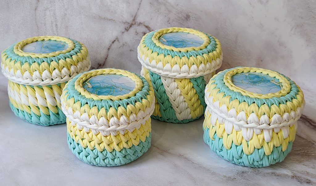 Шкатулка из трикотажной пряжи «Аквамарин»