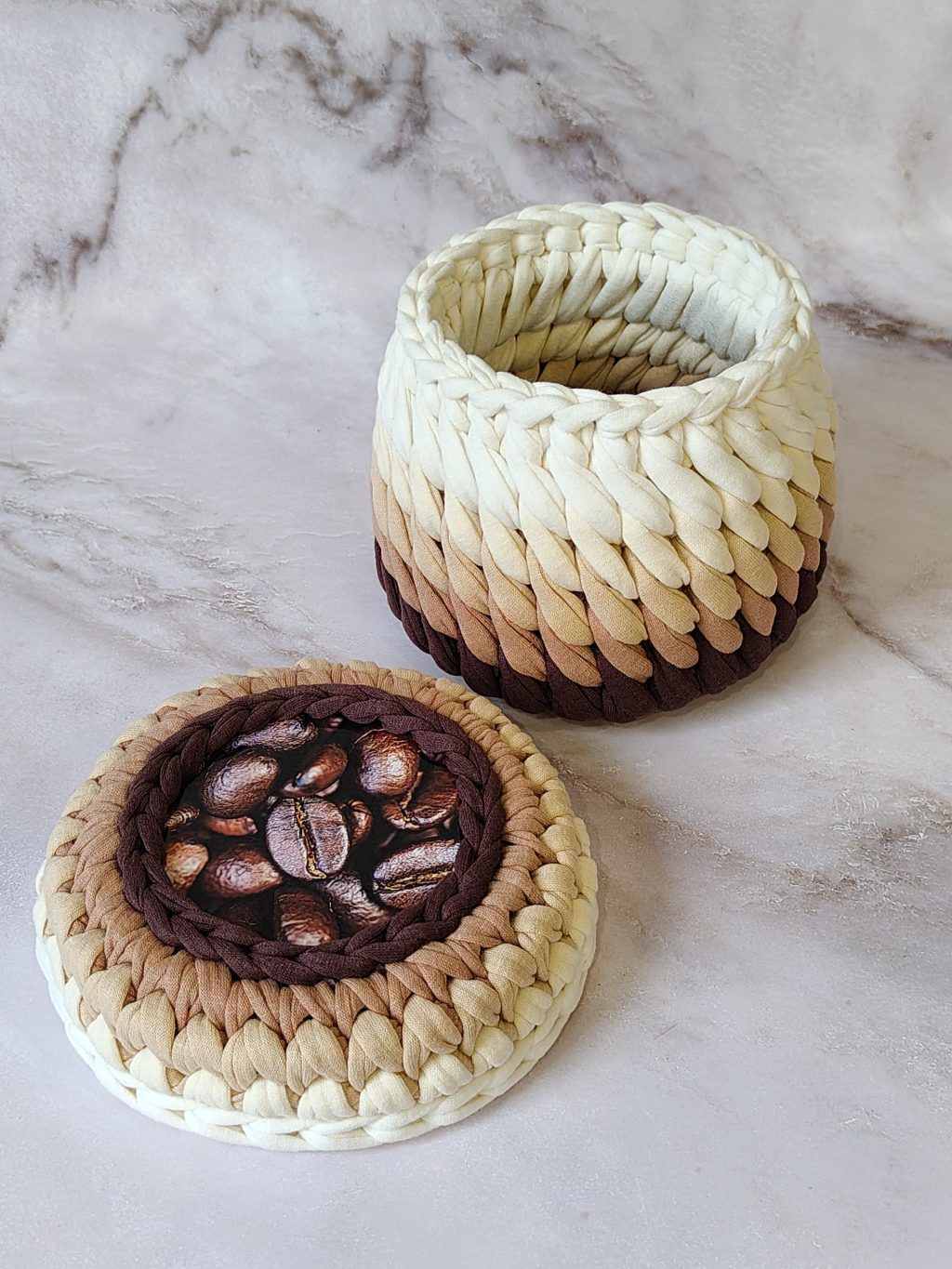 Шкатулка из трикотажной пряжи «Кофе»