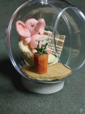 Розовый слон