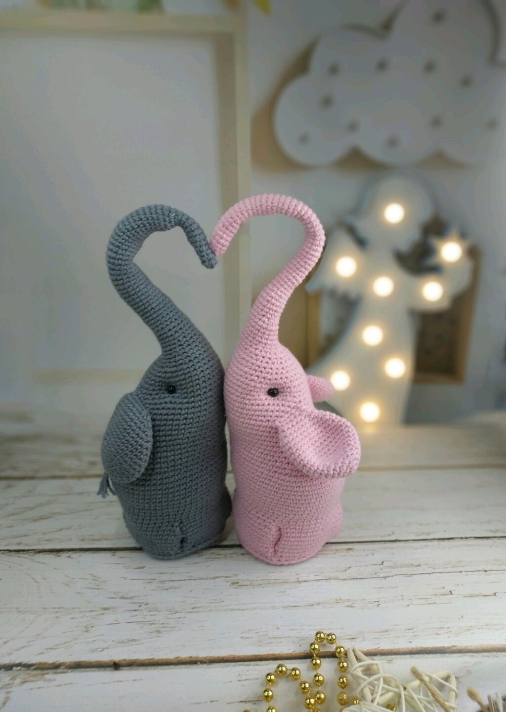 Влюбленные слоны