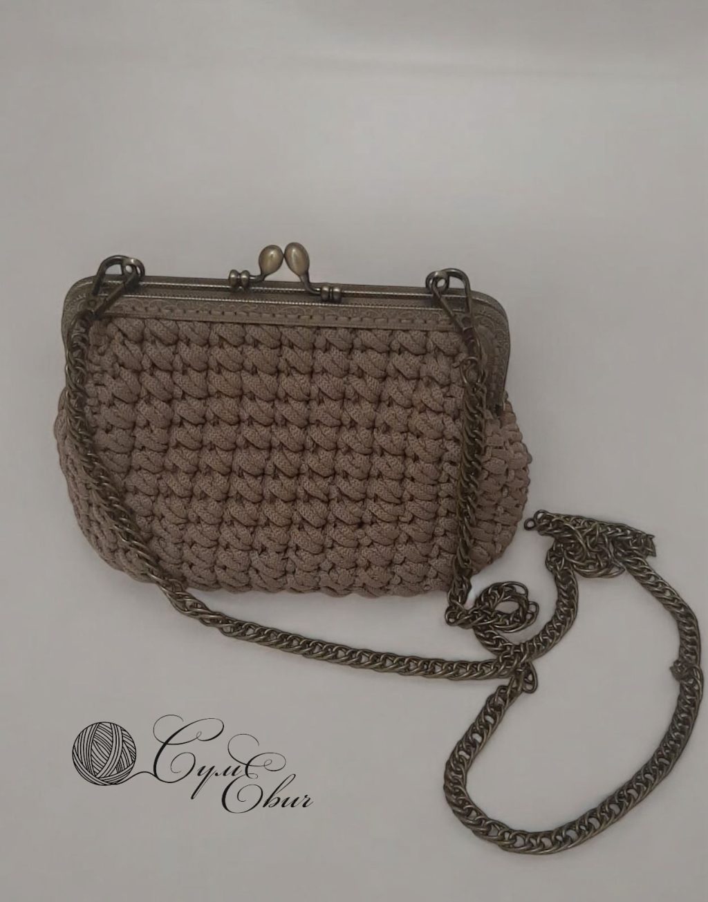 Сумочка на фермуаре