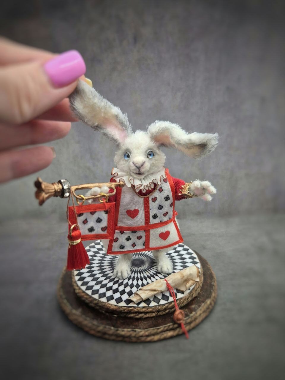Вязаный миниатюрный кролик Густав фон Опаздун ❤️