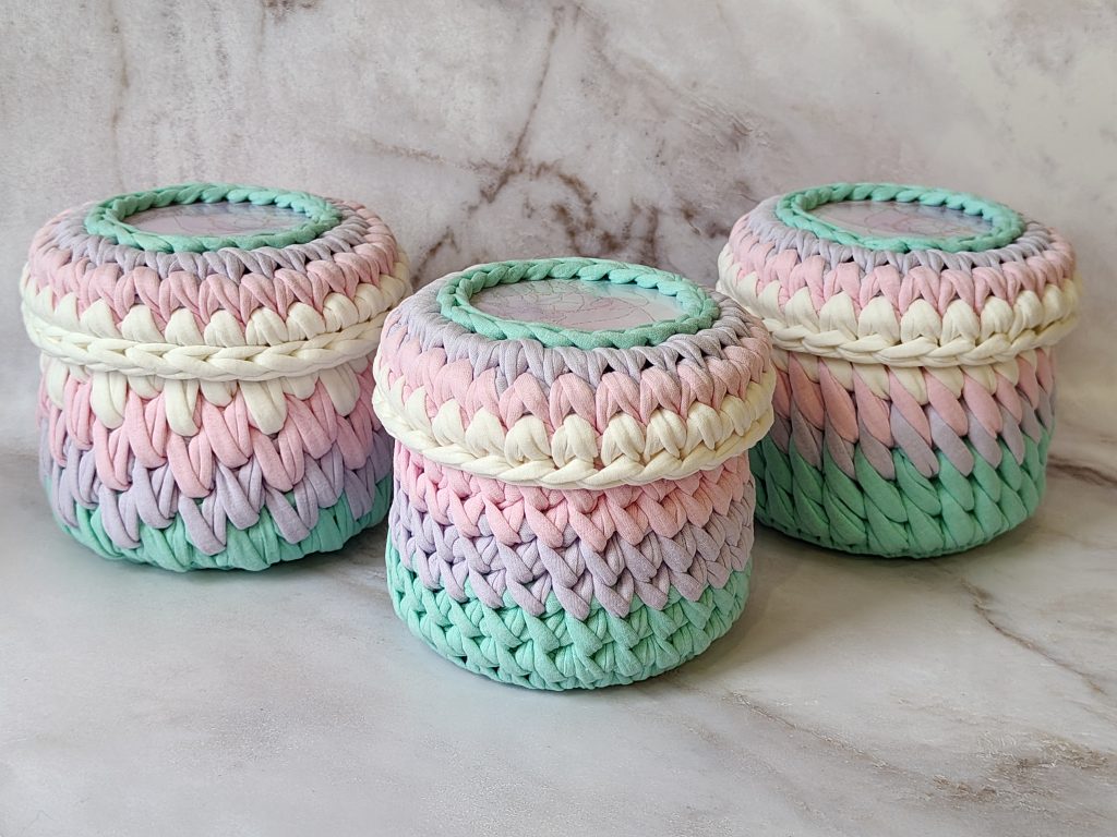 Шкатулка из трикотажной пряжи «Лунный камень»