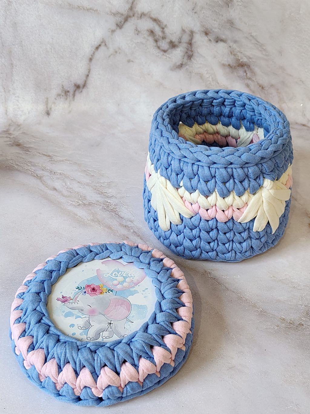 Шкатулка из трикотажной пряжи «Слоник»