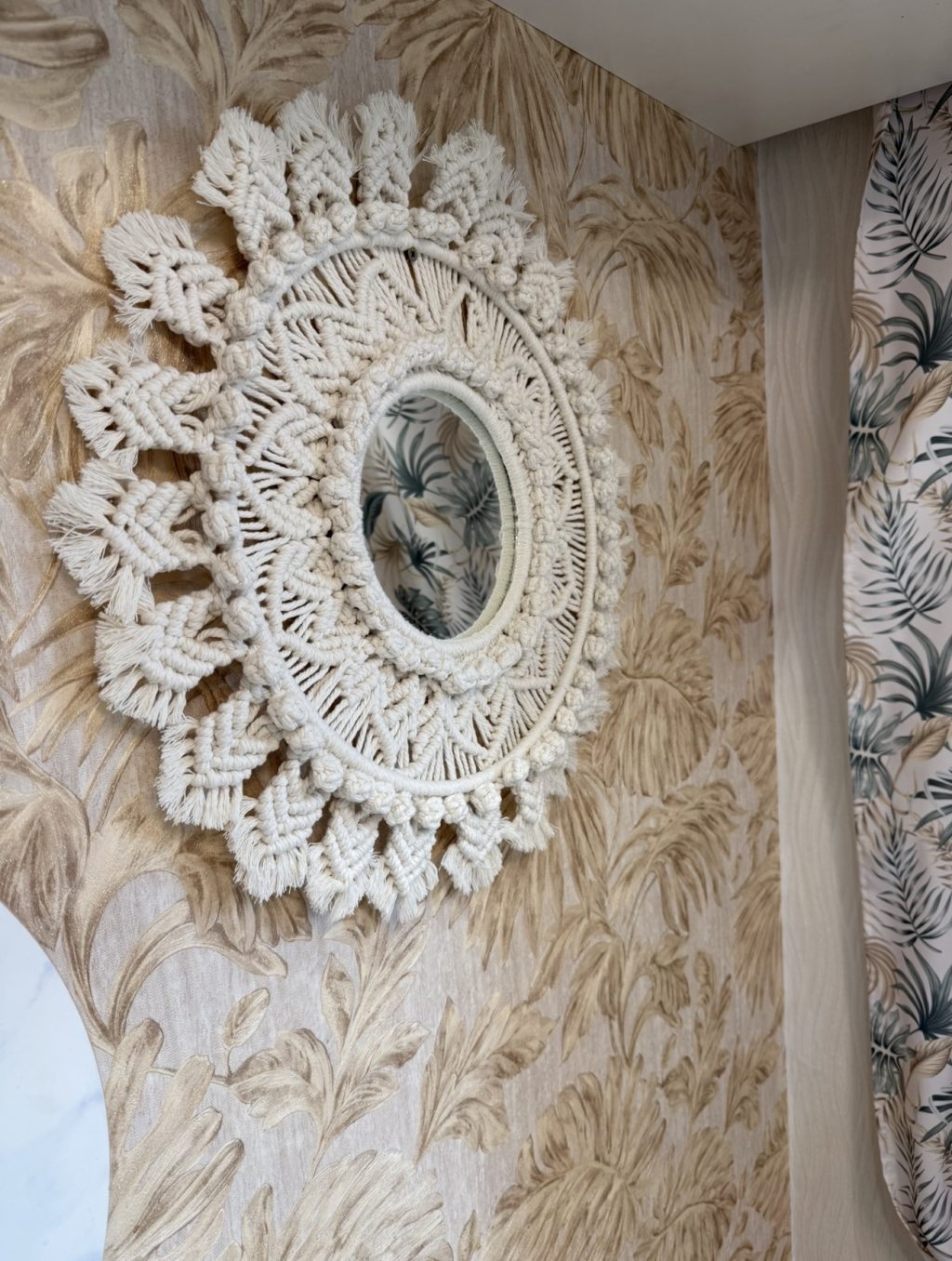 Зеркало бохо макраме