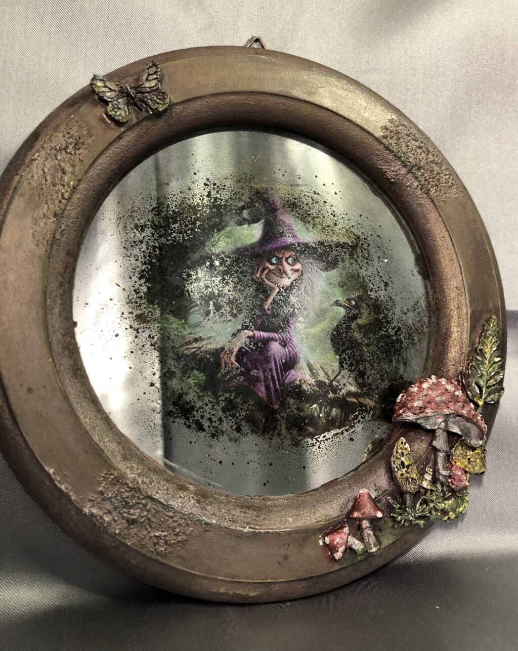 Зеркальная картина «Ведьма»