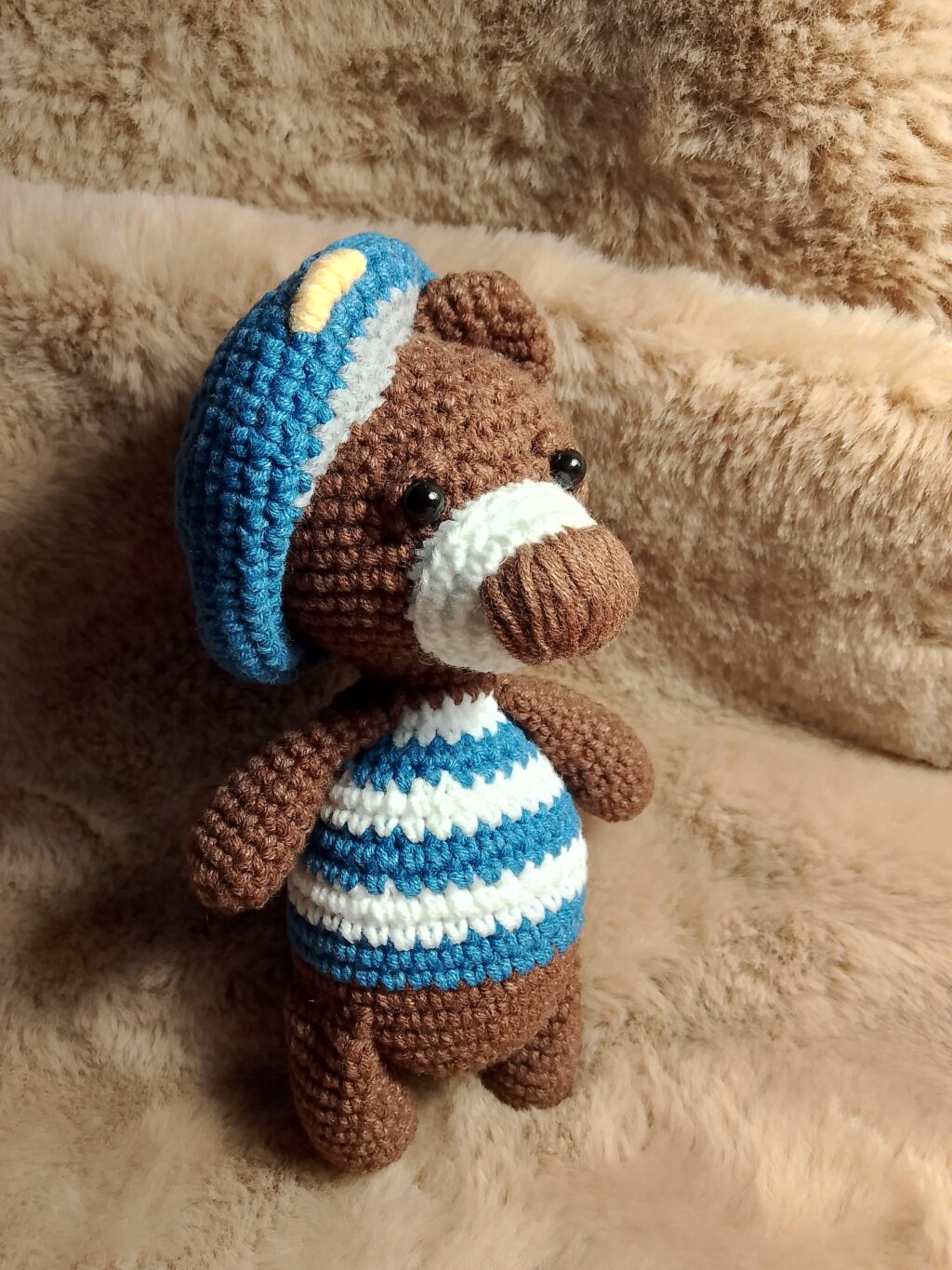 Мишка в берете