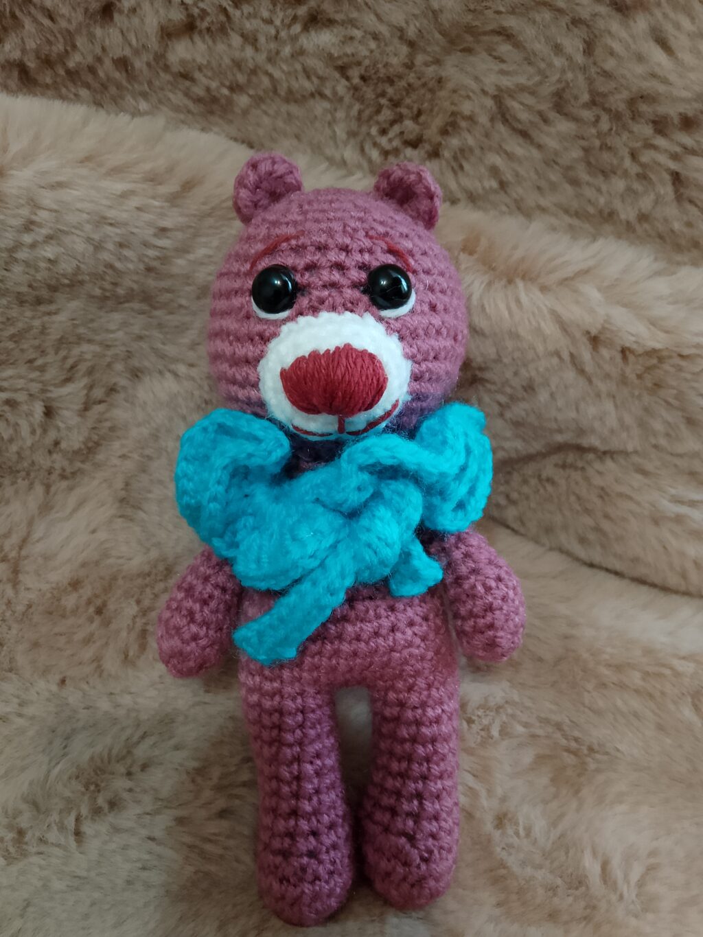 Мишка с воротничком