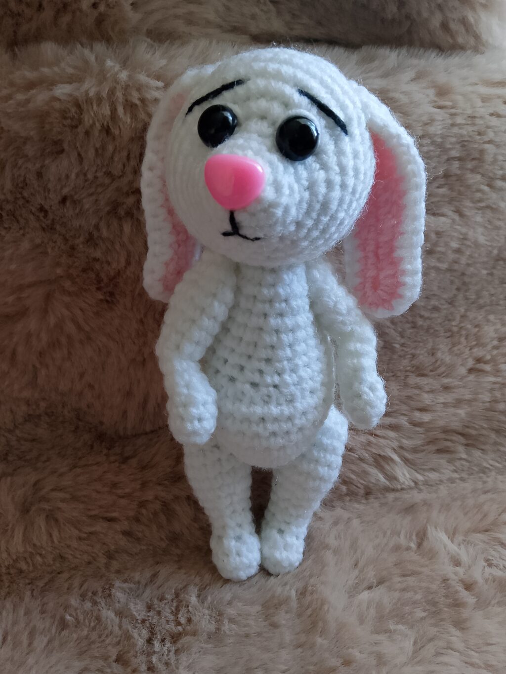 Зайка в морковном домике