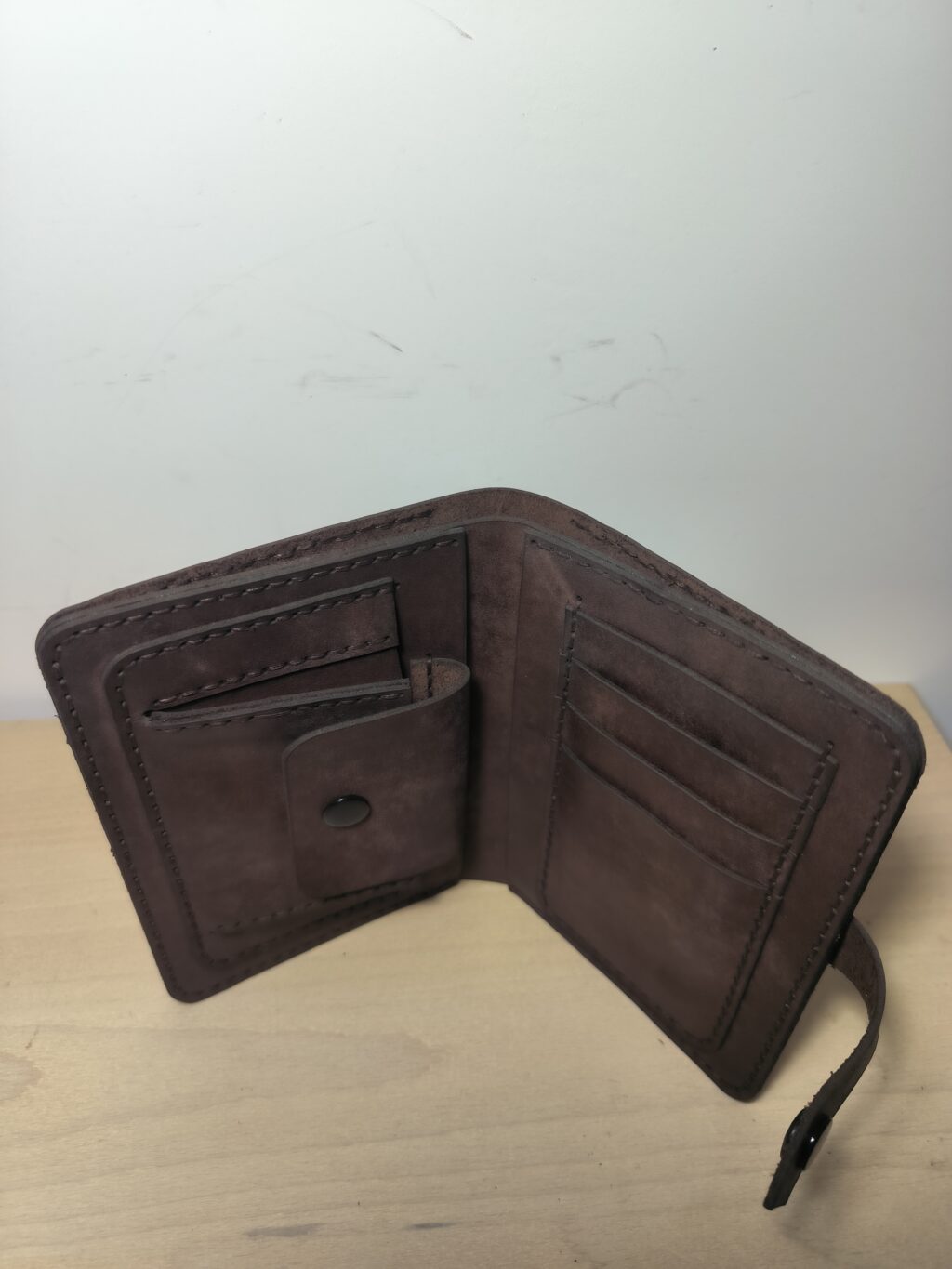 Кошелек из натуральной кожи