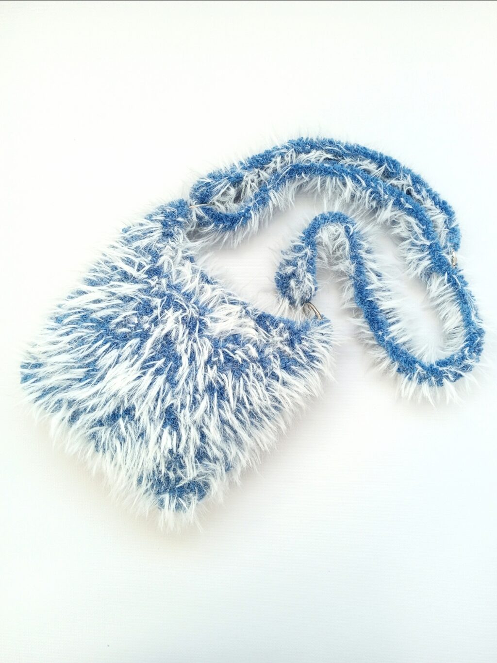 Меховая сумка