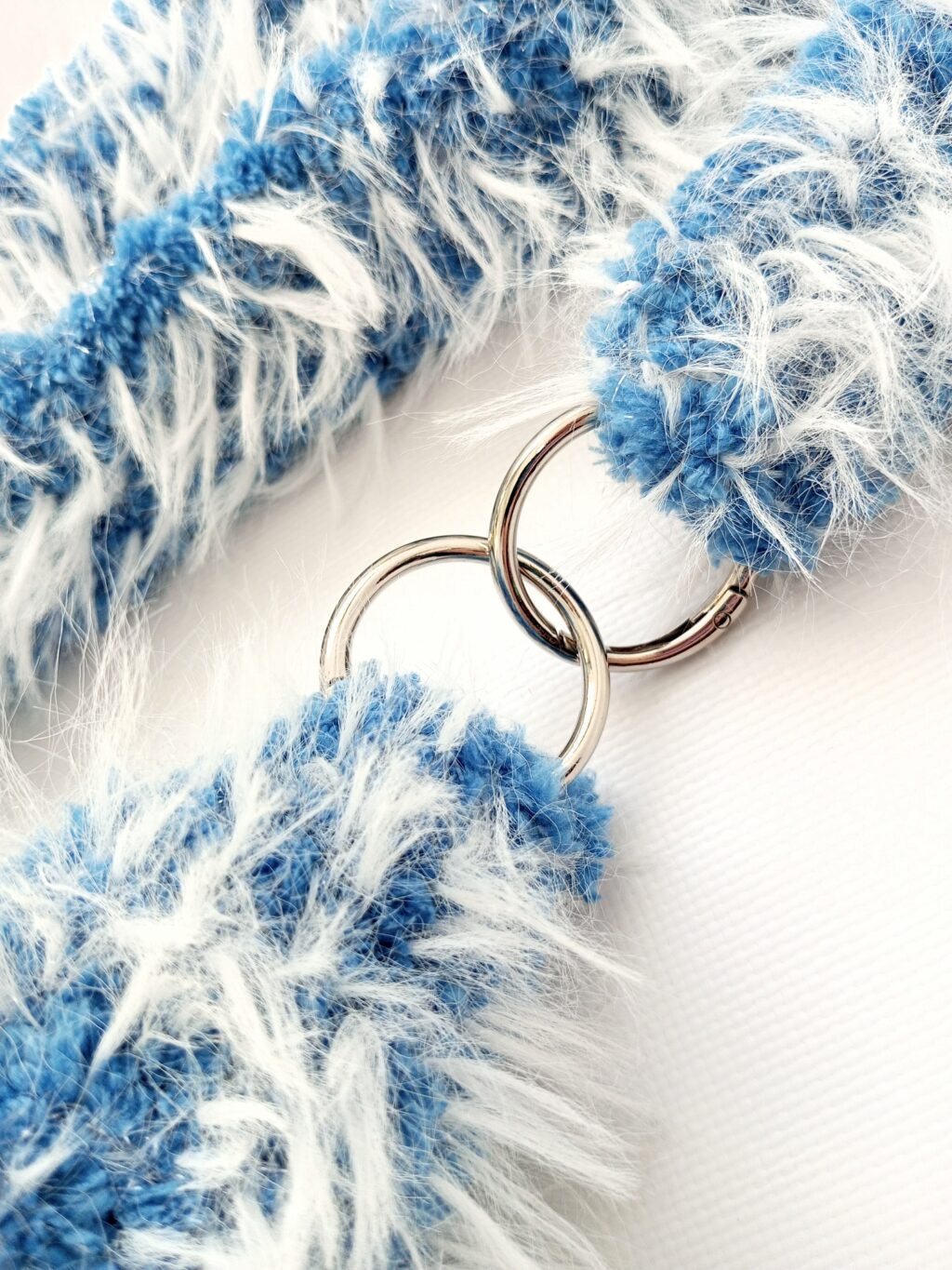 Меховая сумка