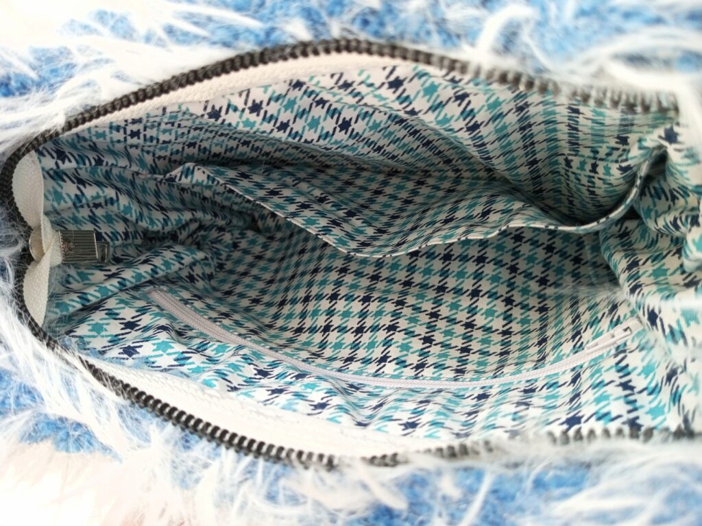 Меховая сумка