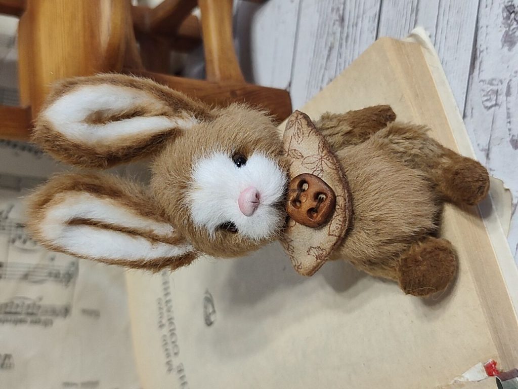 Миниатюрный зайчонок тедди