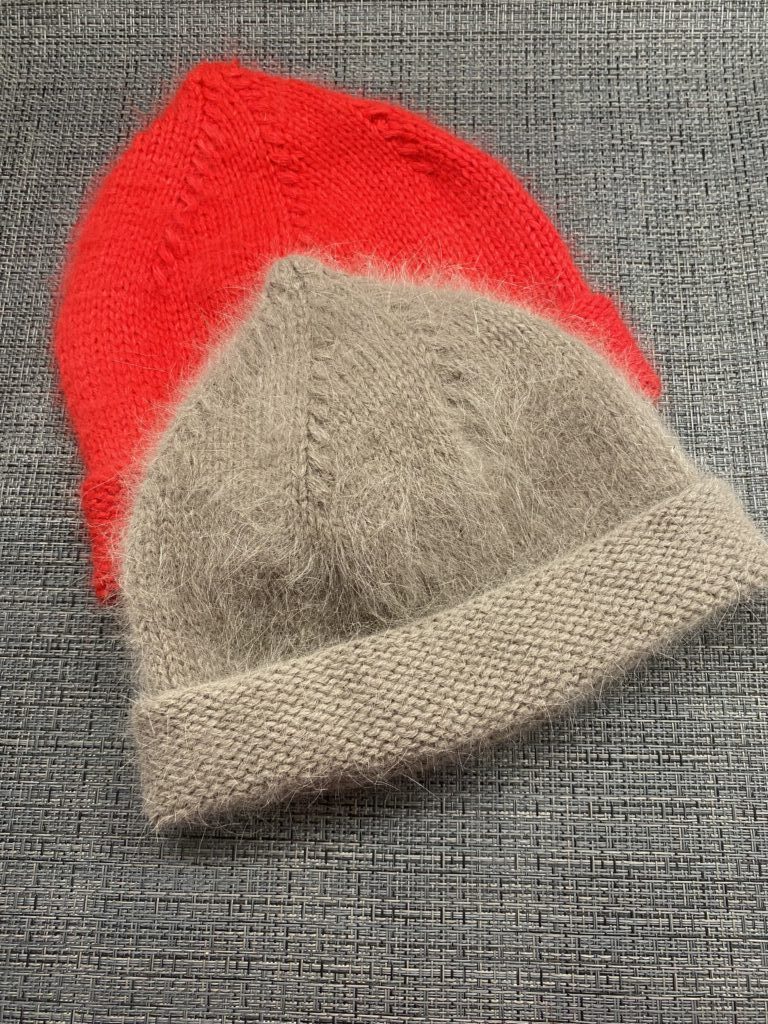 Шапка с пипкой