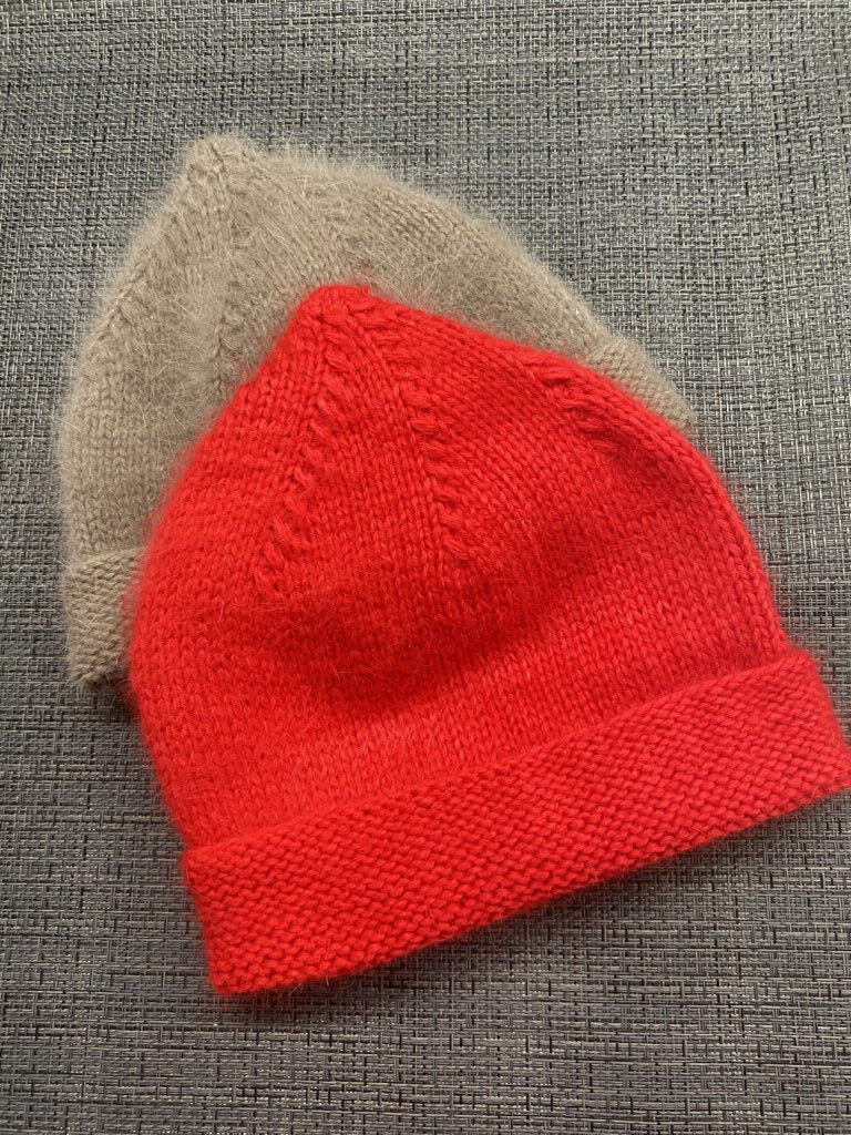 Шапка с пипкой