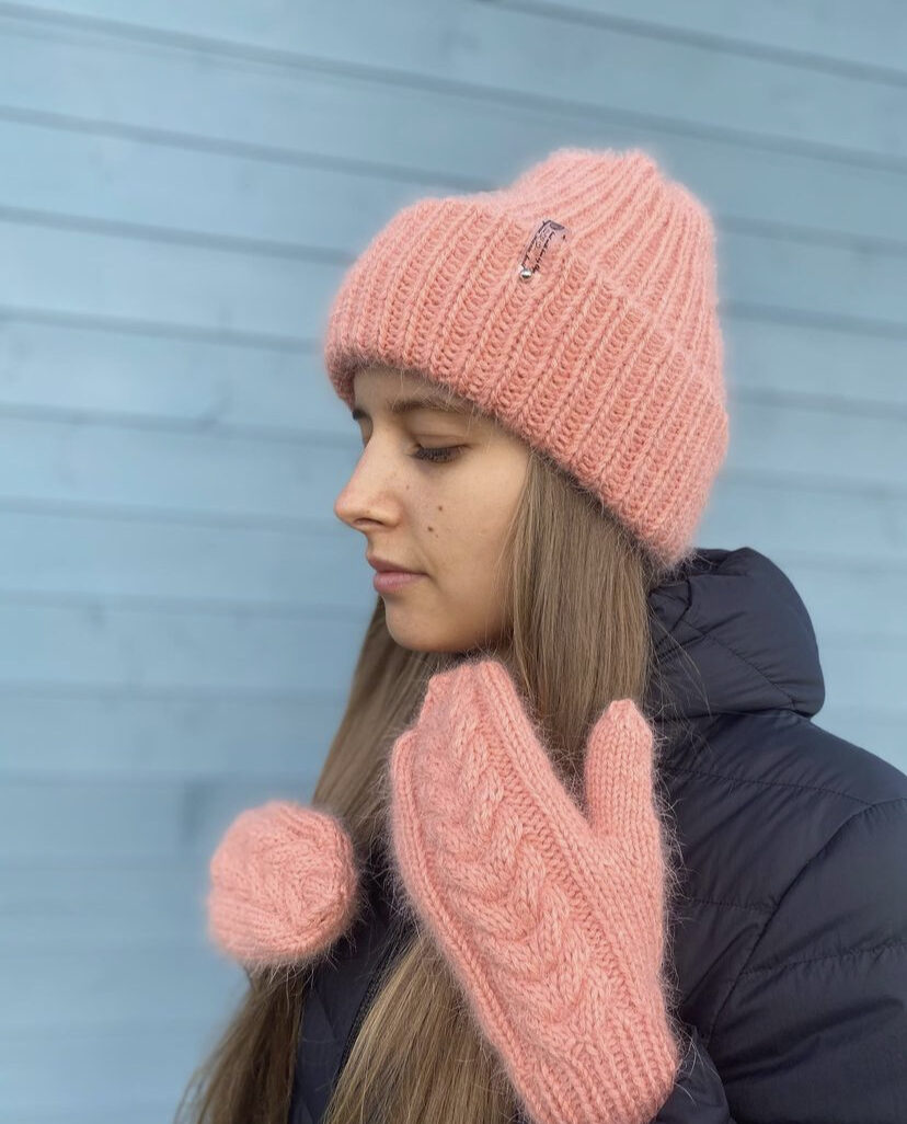 Шапка вязаная