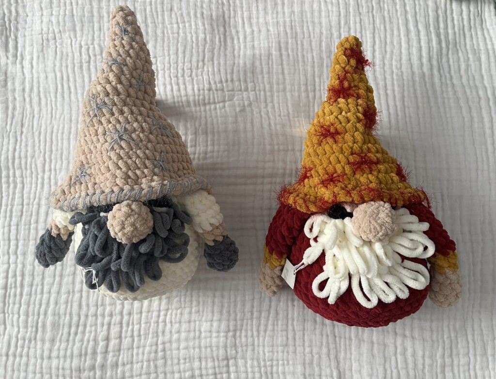 Гномы вязанные