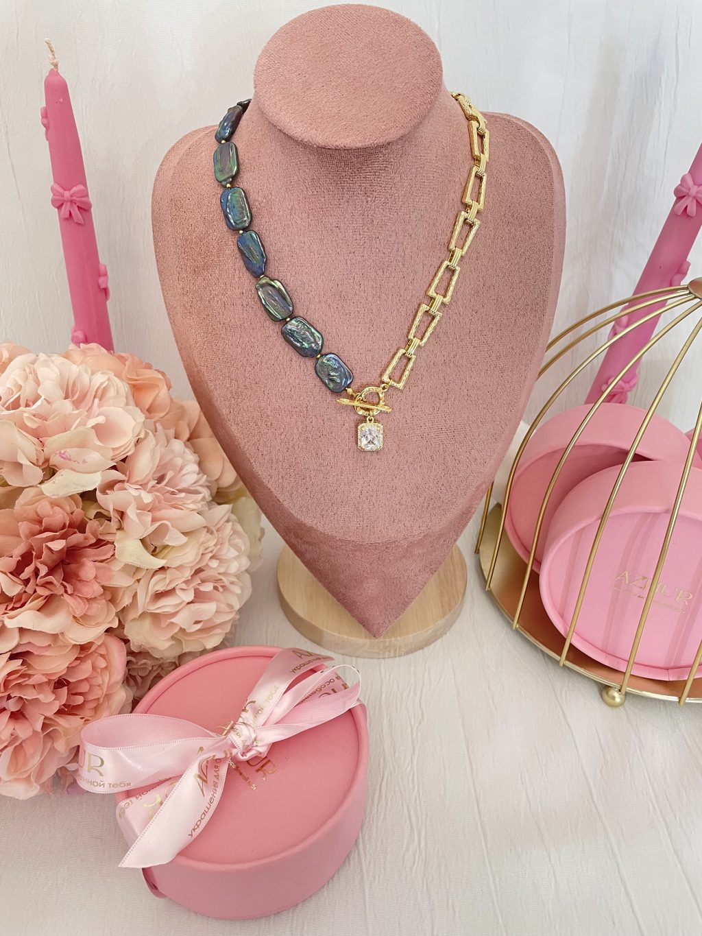 Колье из натурального черного барочного жемчуга с подвеской