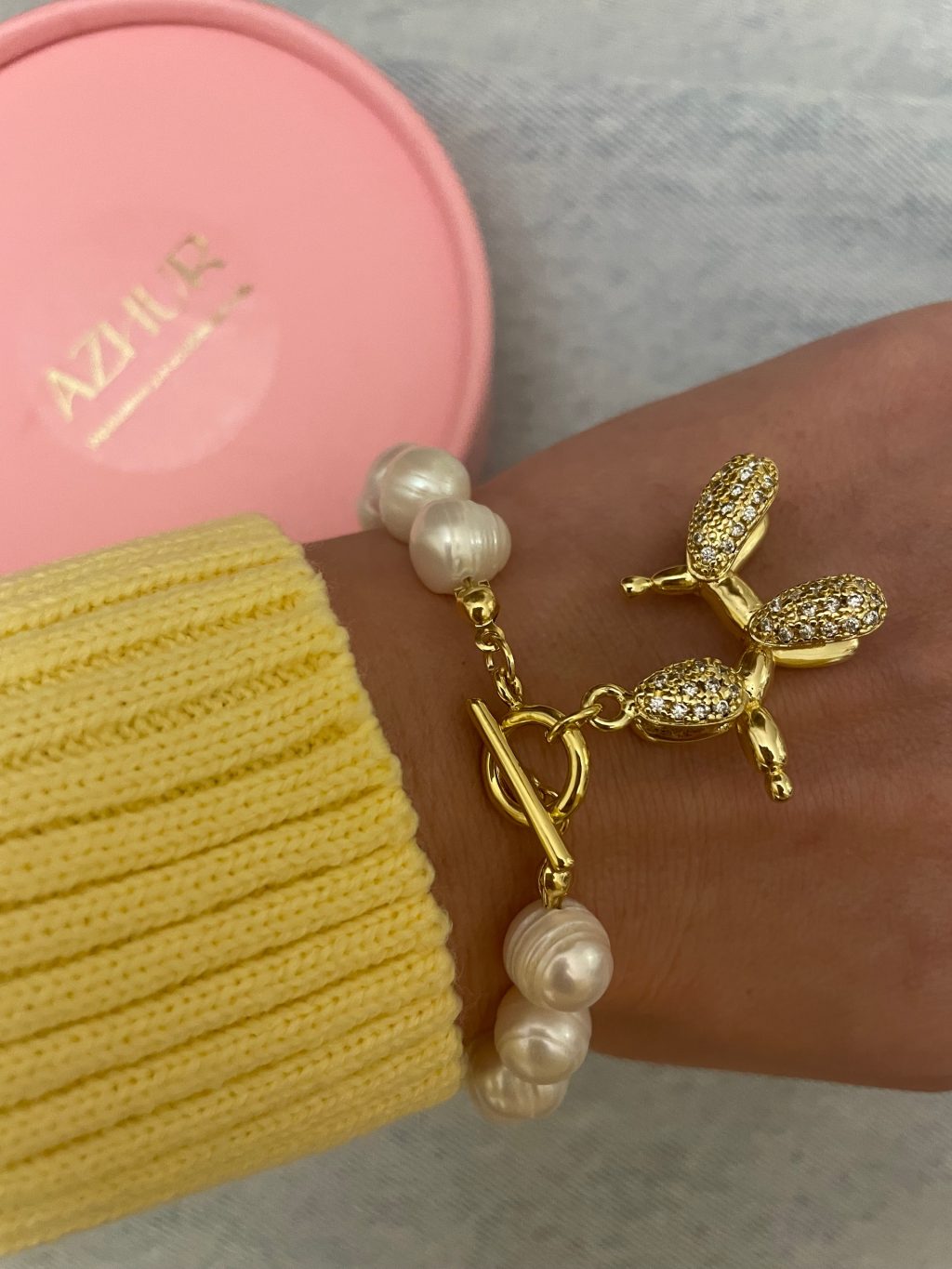 Браслет из натурального жемчуга с подвеской