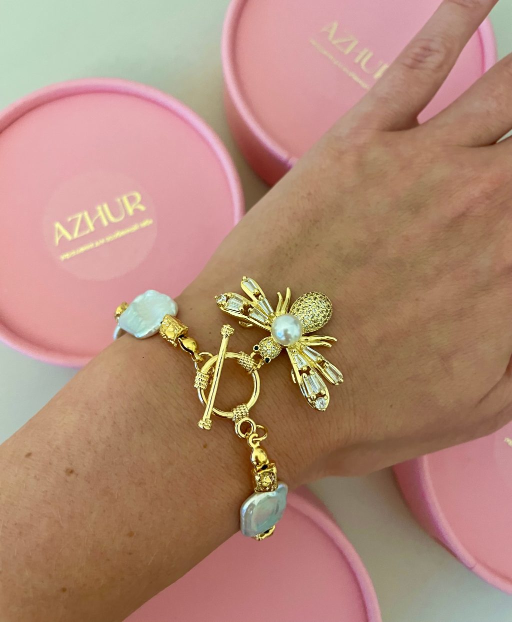 Браслет из натурального жемчуга с кулоном