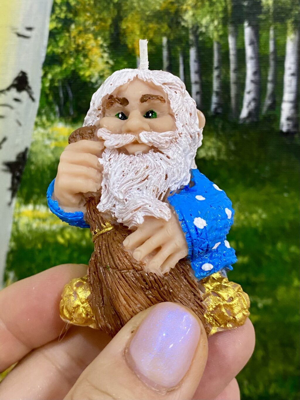 Свеча «Домовой с метлой»