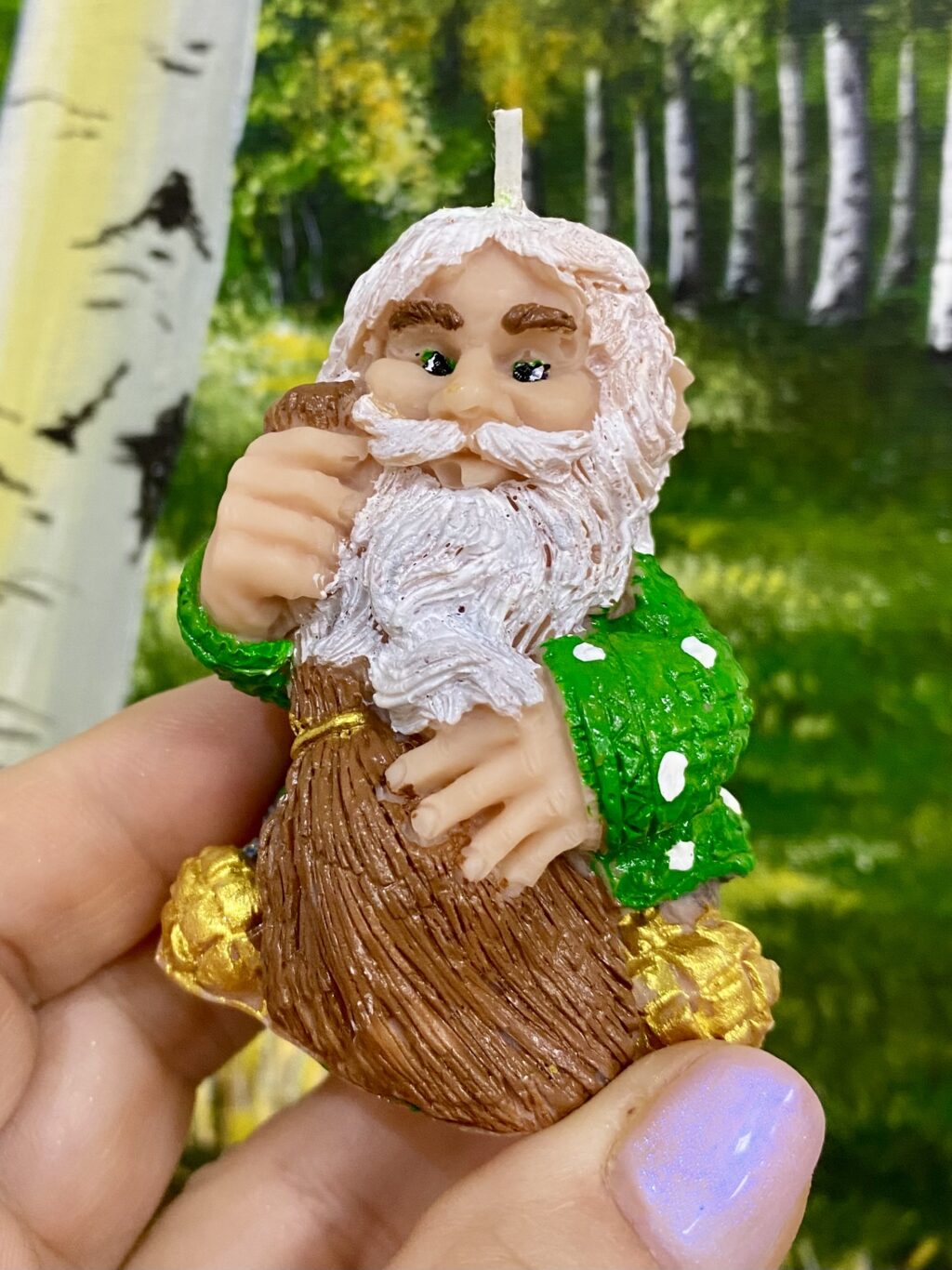 Свеча «Домовой с метлой»