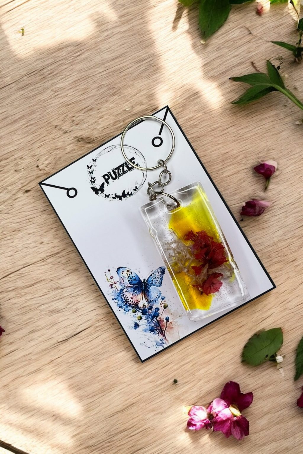 Брелок из эпоксидной смолы