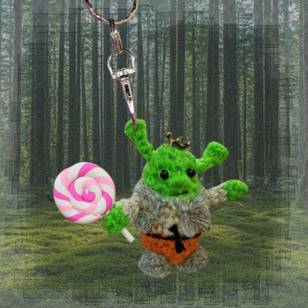 Сказочный зелёный огр на подставке