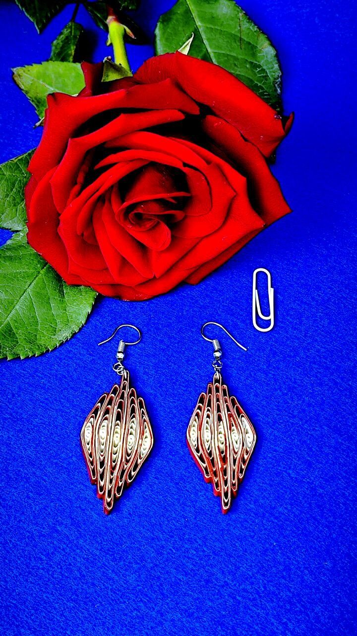 Серьги квиллинг-графика.