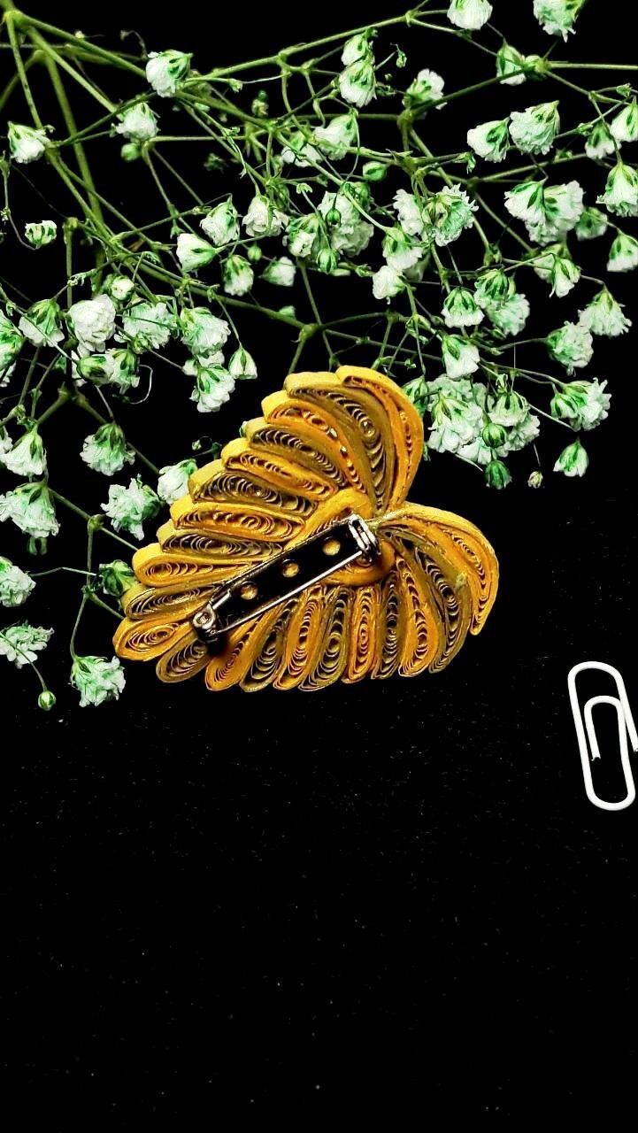 Брошь в золотых оттенках «Валентинка»