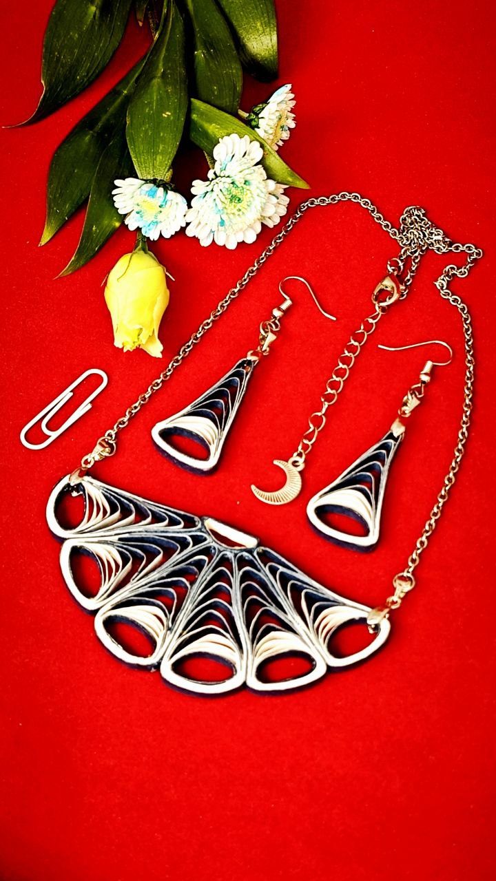 Комплект квиллинг-графика.