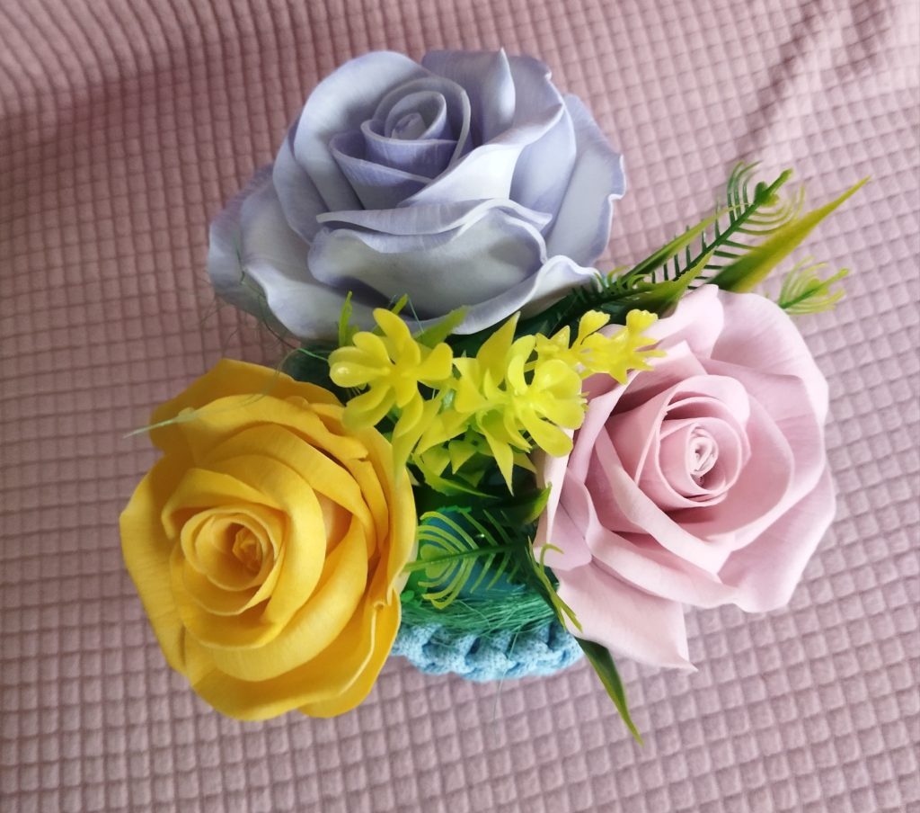 Цветочная корзинка интерьерная «Розы»