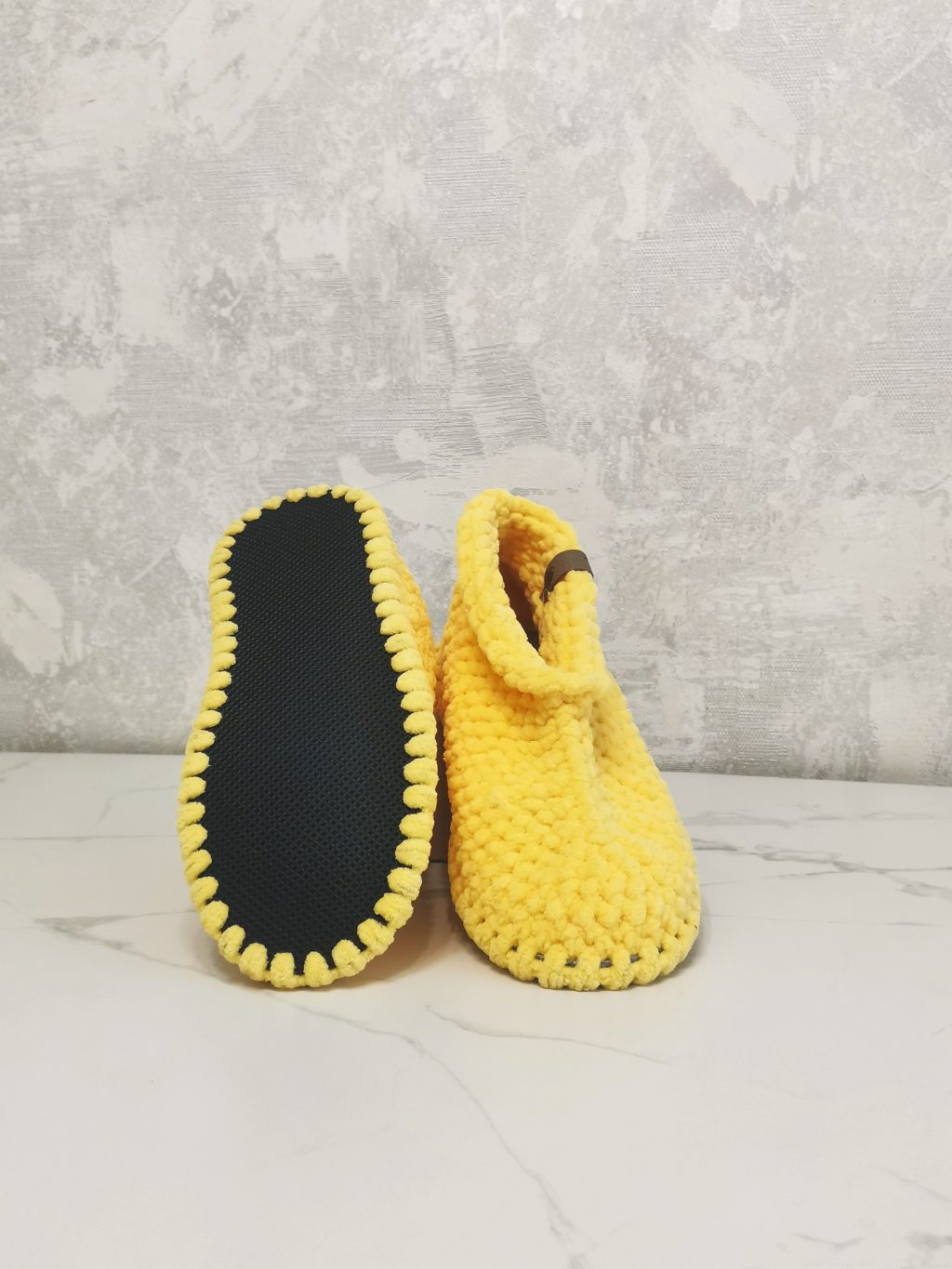 Женские вязаные домашние тапочки на подошве