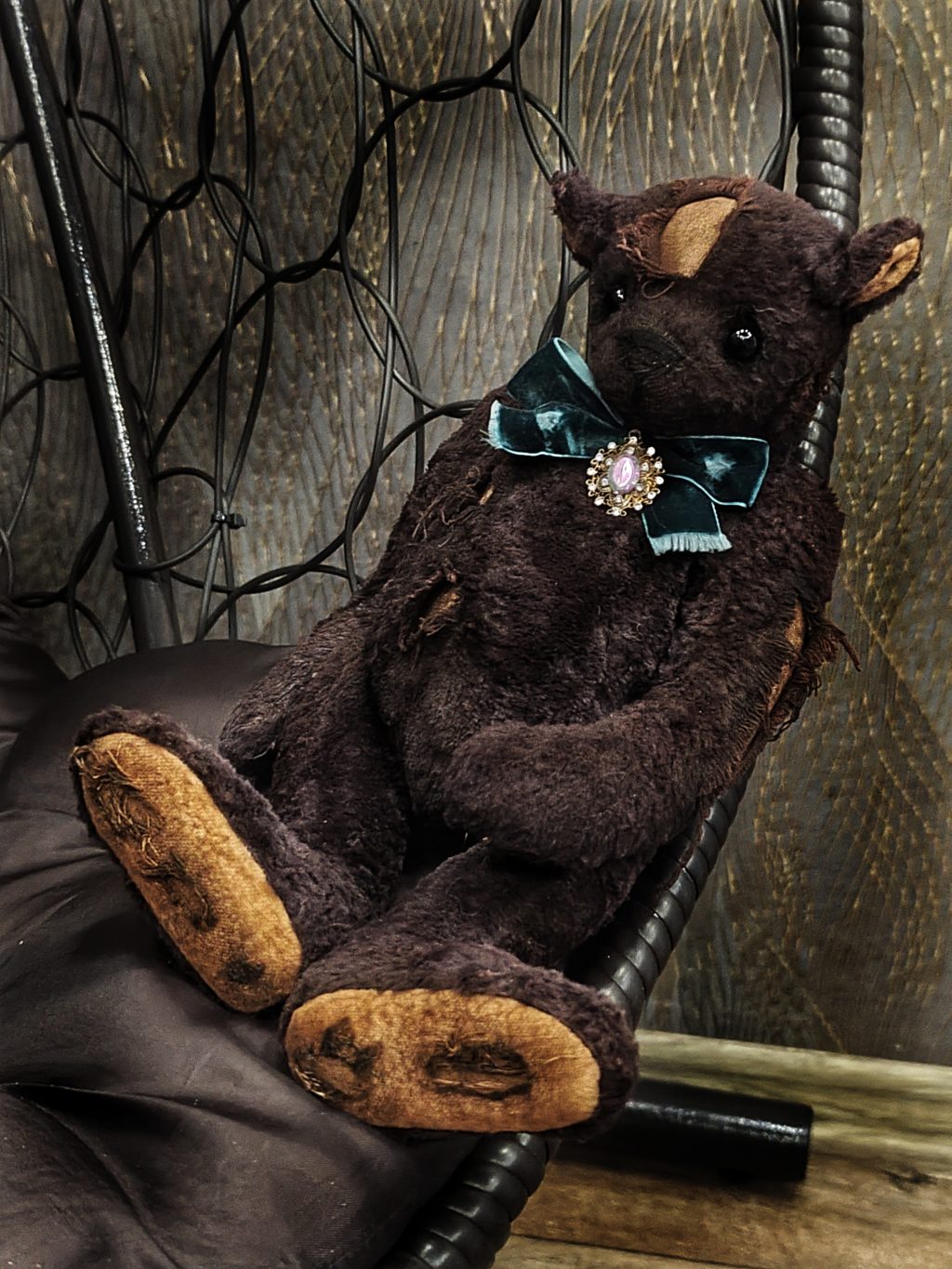 Винтажный плюшевый медведь