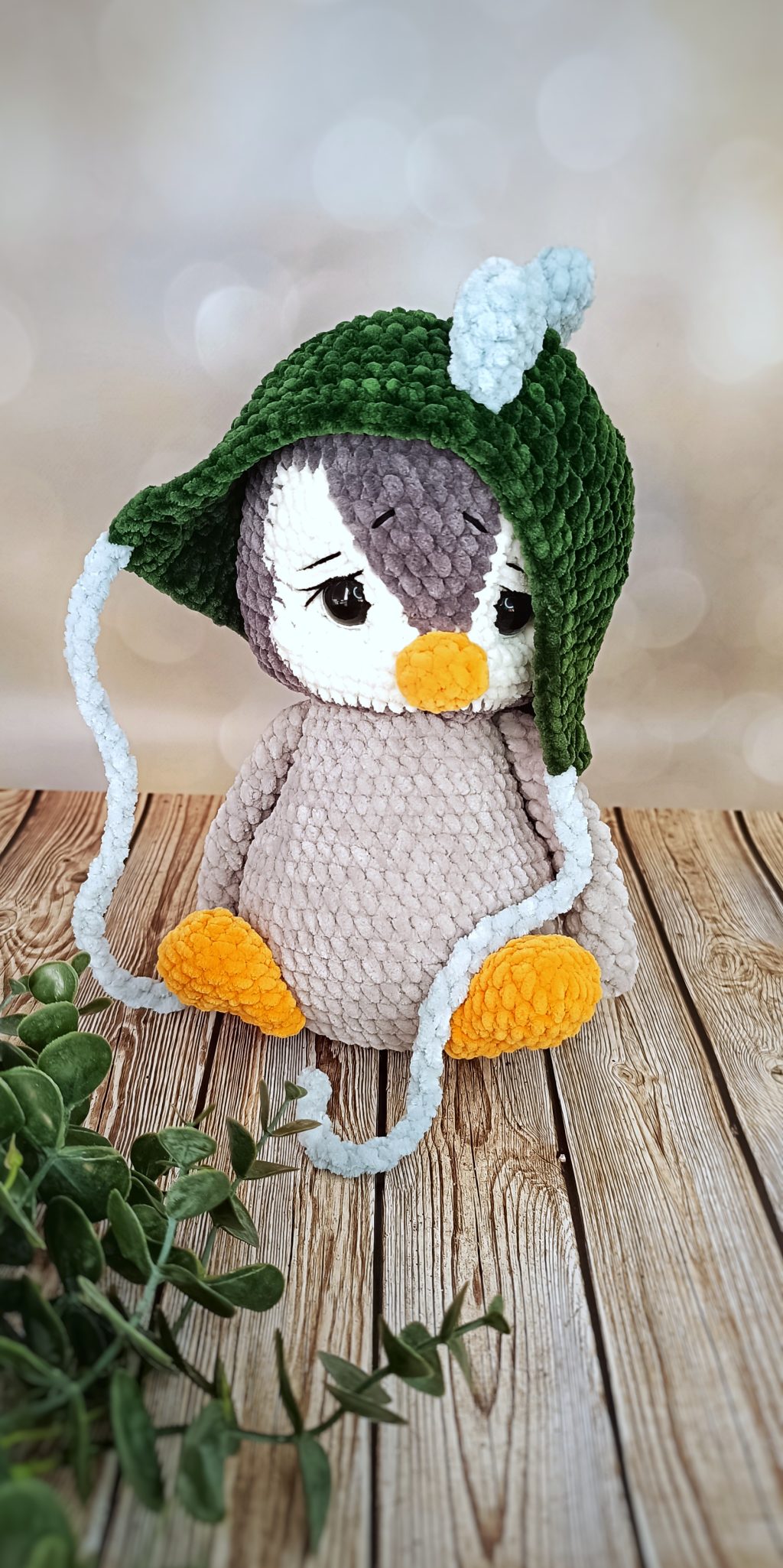 Игрушка плюшевая вязаная ручной работы «Пингвиненок»