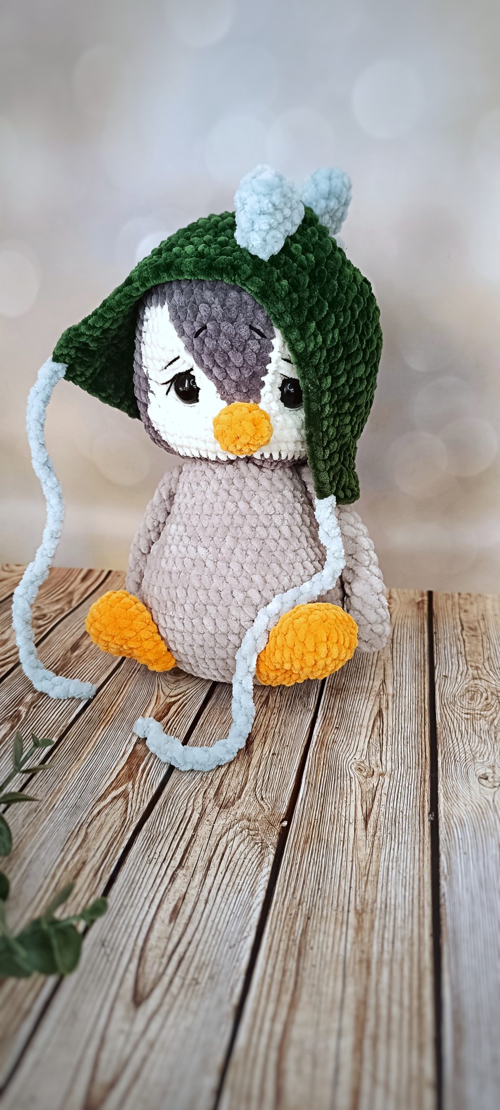 Игрушка плюшевая вязаная ручной работы «Пингвиненок»
