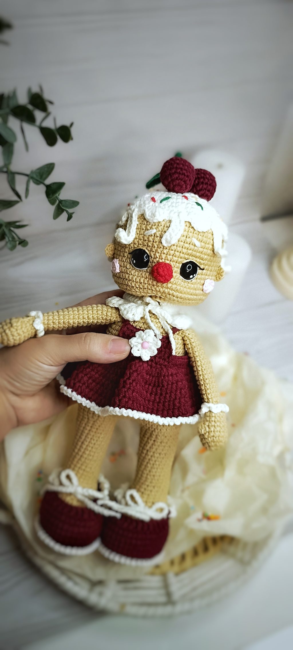 Куколка вязаная ручной работы «Пряня»