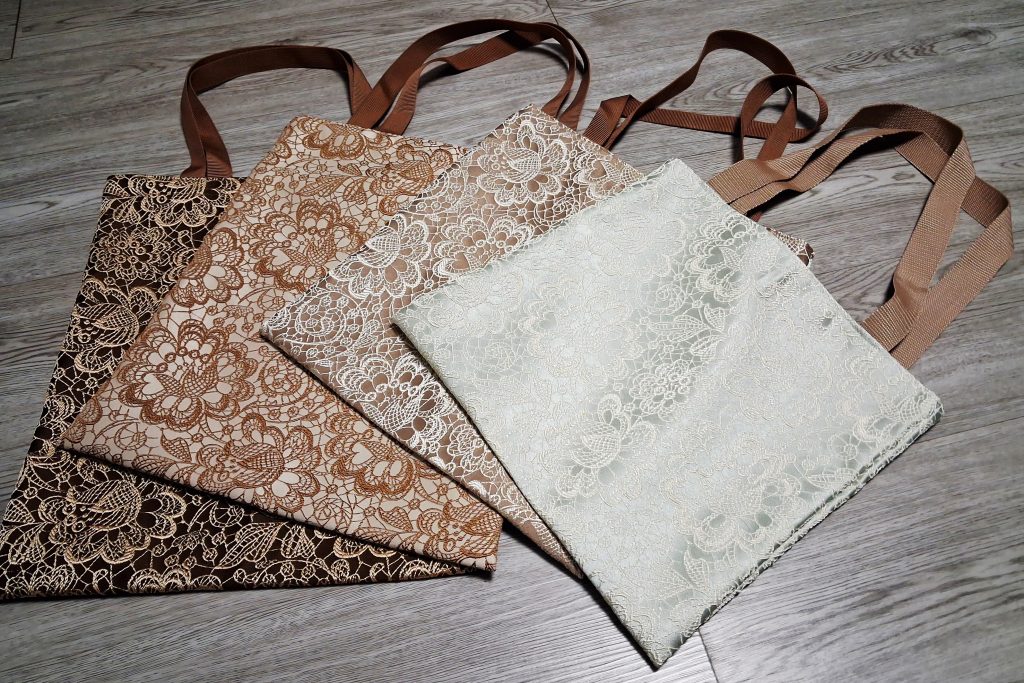 Сумка шоппер с имитацией вышивки кремовая