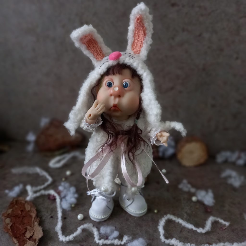 Зайка белый