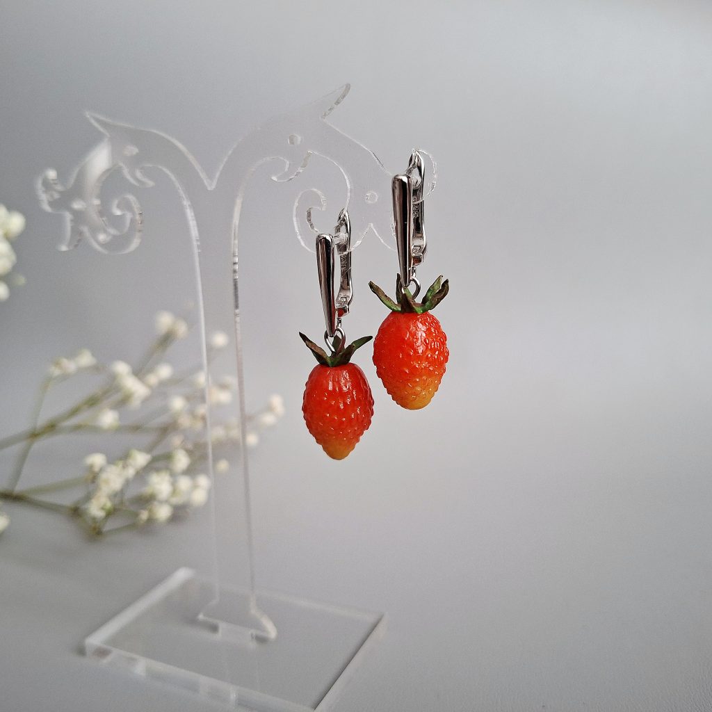 Серьги Земляника