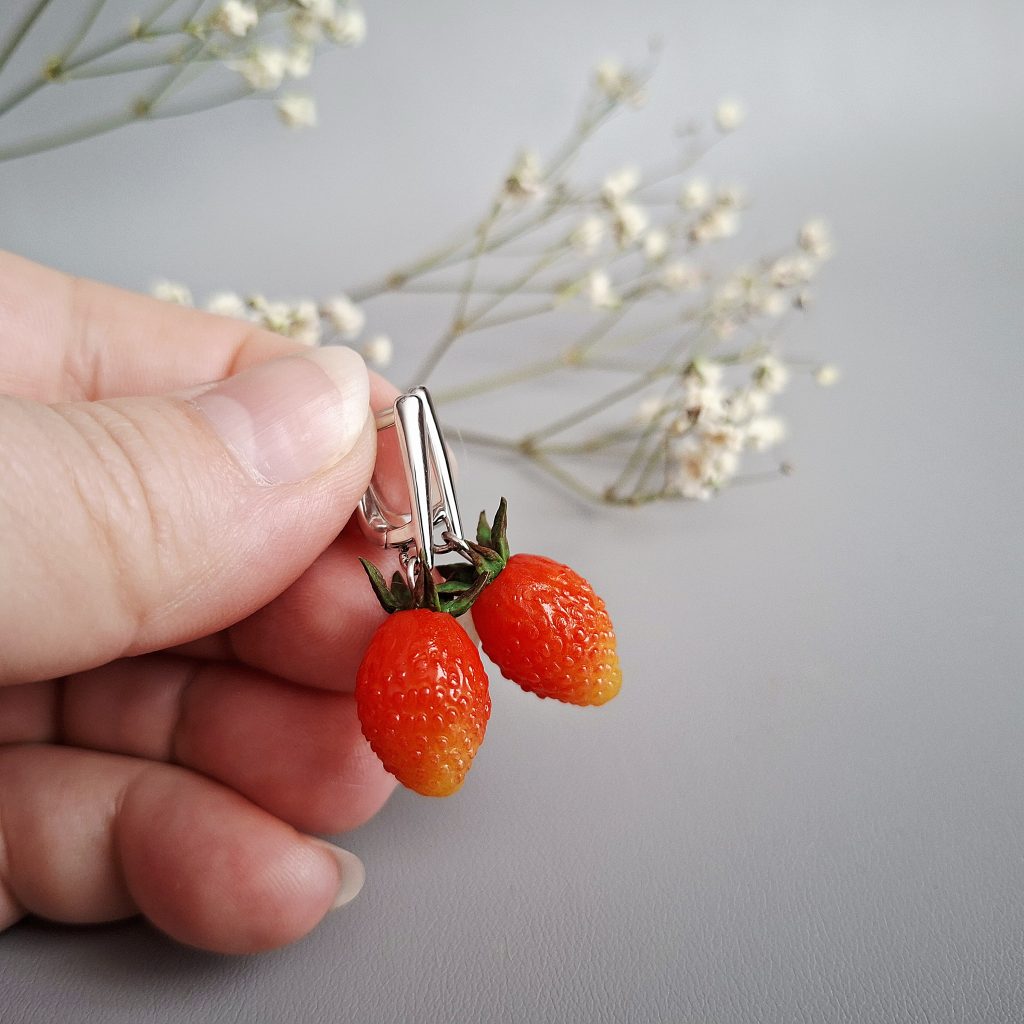 Серьги Земляника