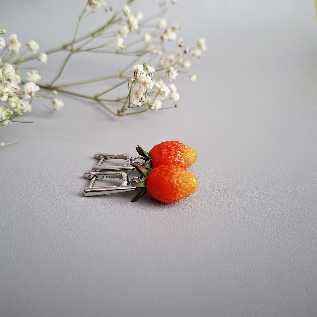 Серьги Земляника