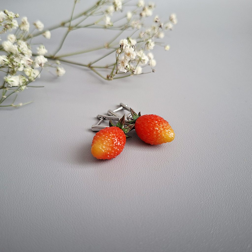 Серьги Земляника