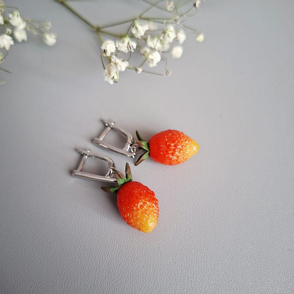 Серьги Земляника