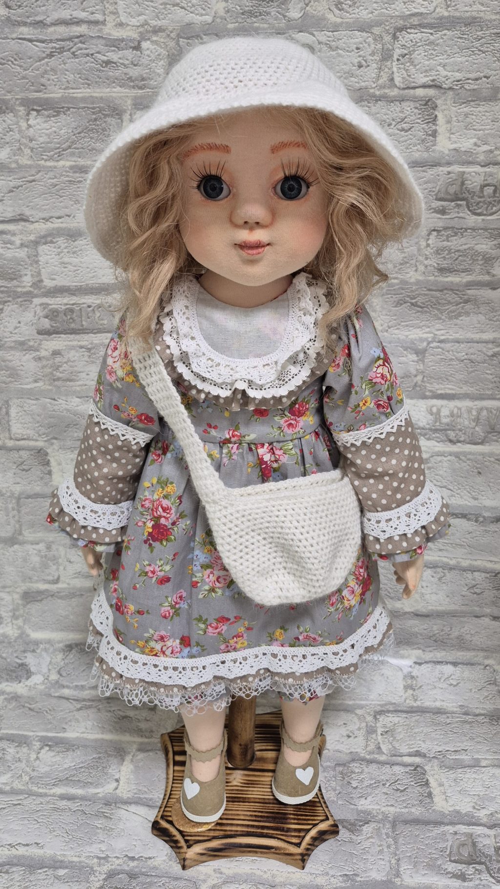 Кукла ручной работы