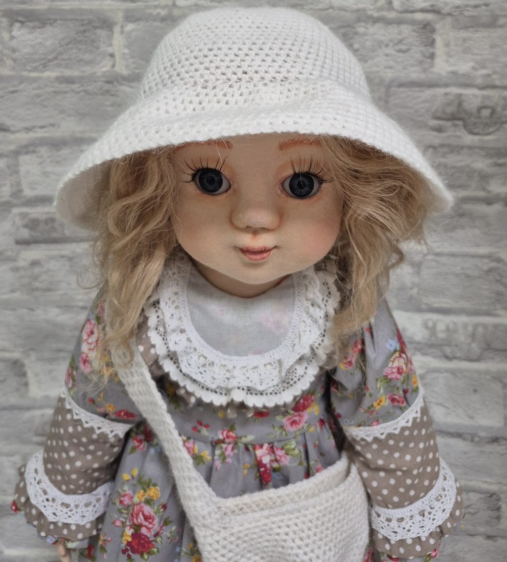 Кукла ручной работы