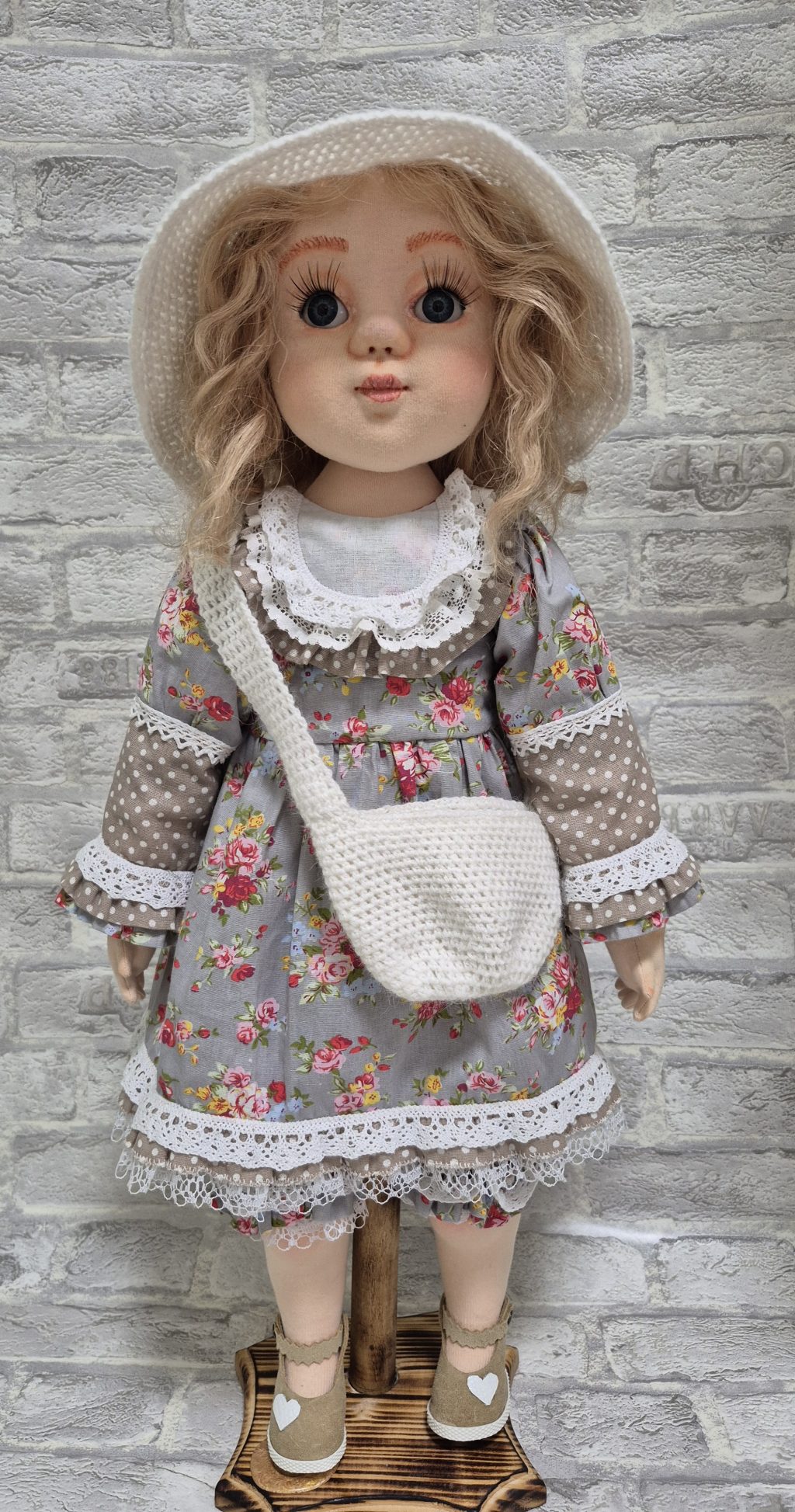 Кукла ручной работы