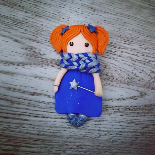 Брошка — крошка девочка волшебница